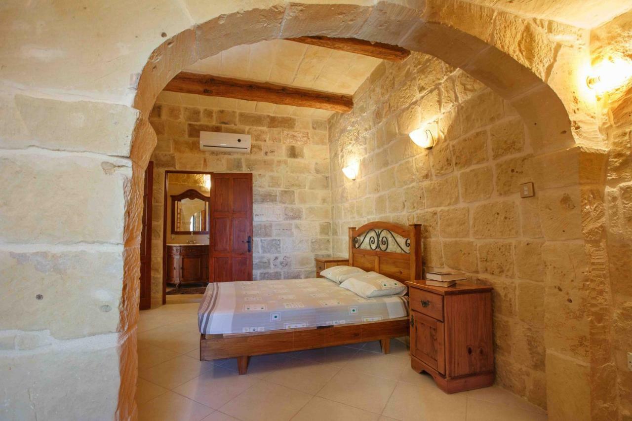 Il-Veduta Holiday Farmhouse With Sunny Private Pool In Island Of Gozo Gharb  Bagian luar foto