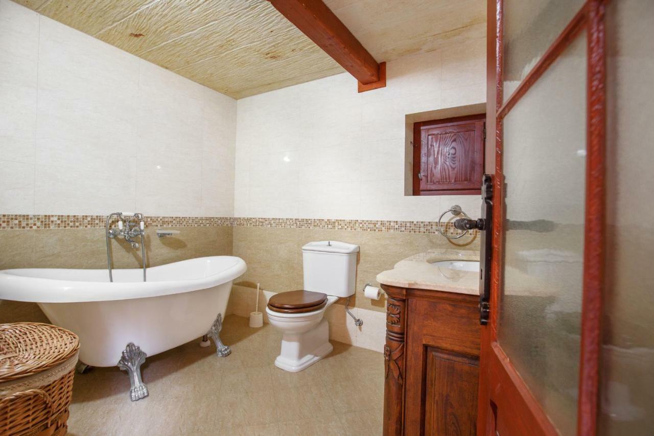 Il-Veduta Holiday Farmhouse With Sunny Private Pool In Island Of Gozo Gharb  Bagian luar foto