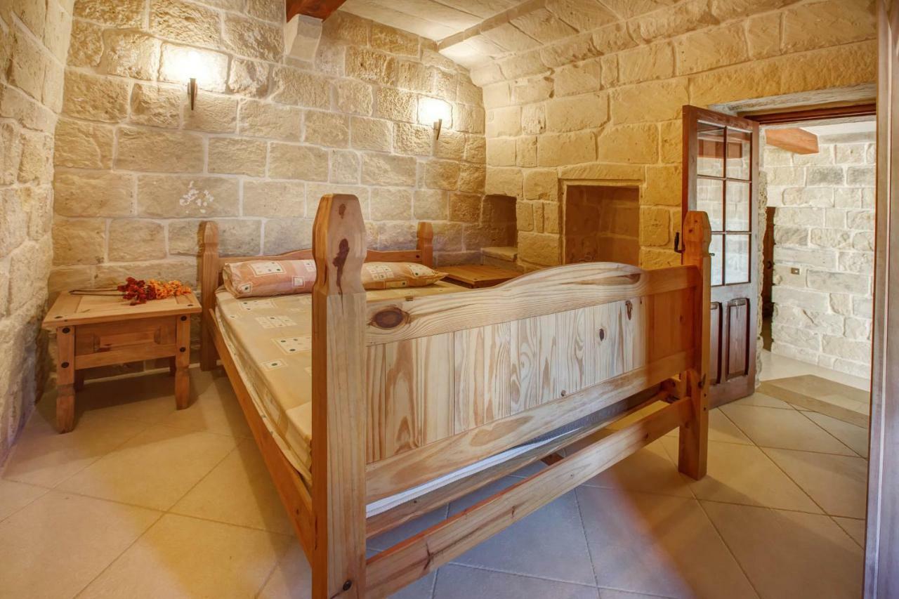 Il-Veduta Holiday Farmhouse With Sunny Private Pool In Island Of Gozo Gharb  Bagian luar foto