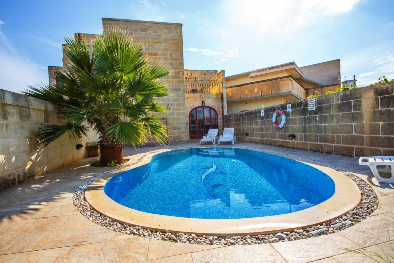 Il-Veduta Holiday Farmhouse With Sunny Private Pool In Island Of Gozo Gharb  Bagian luar foto